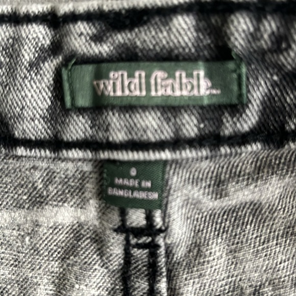 Wild Fable womens size 0 denim distressed shorts - Picture 3 of 5